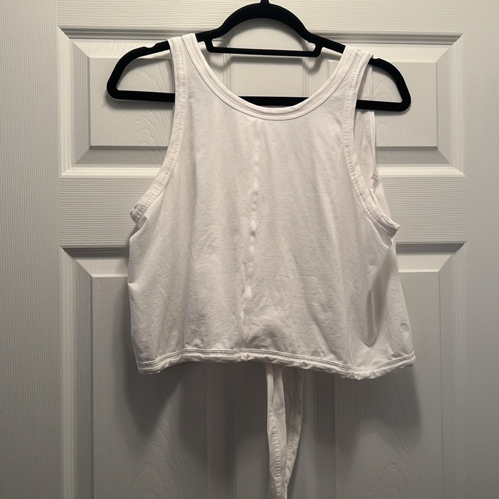 Lululemon It’s a Tie Tank-No size tag. PTP=14" (Approx size 4)